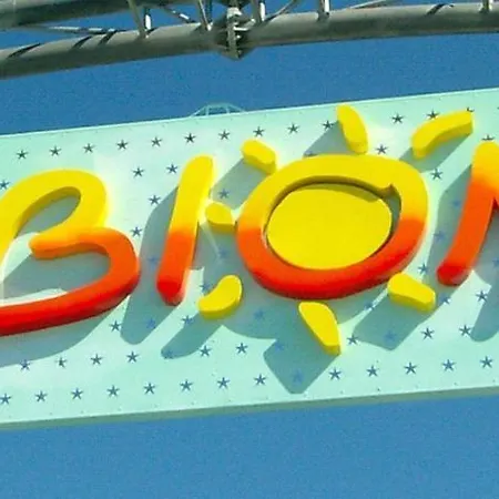 아파트 Two Bedrooms Apartment Close To The Beach - Airco - Parking - Beach Place 비비오네