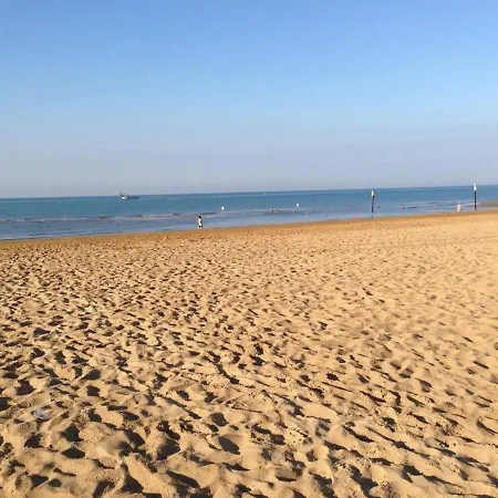 Apartment Two Bedrooms Apartment Close To The Beach - Airco - Parking - Beach Place